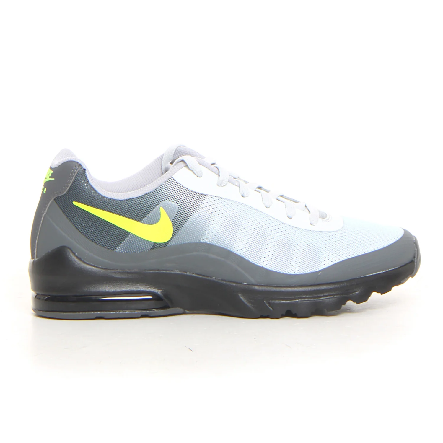 Air Max Invigor sneaker black volt dark grey