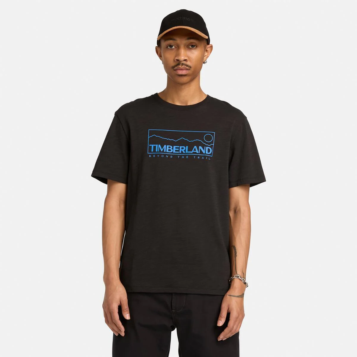 OUTLINED GRAPHIC SS TEE t-shirt in cotone nero